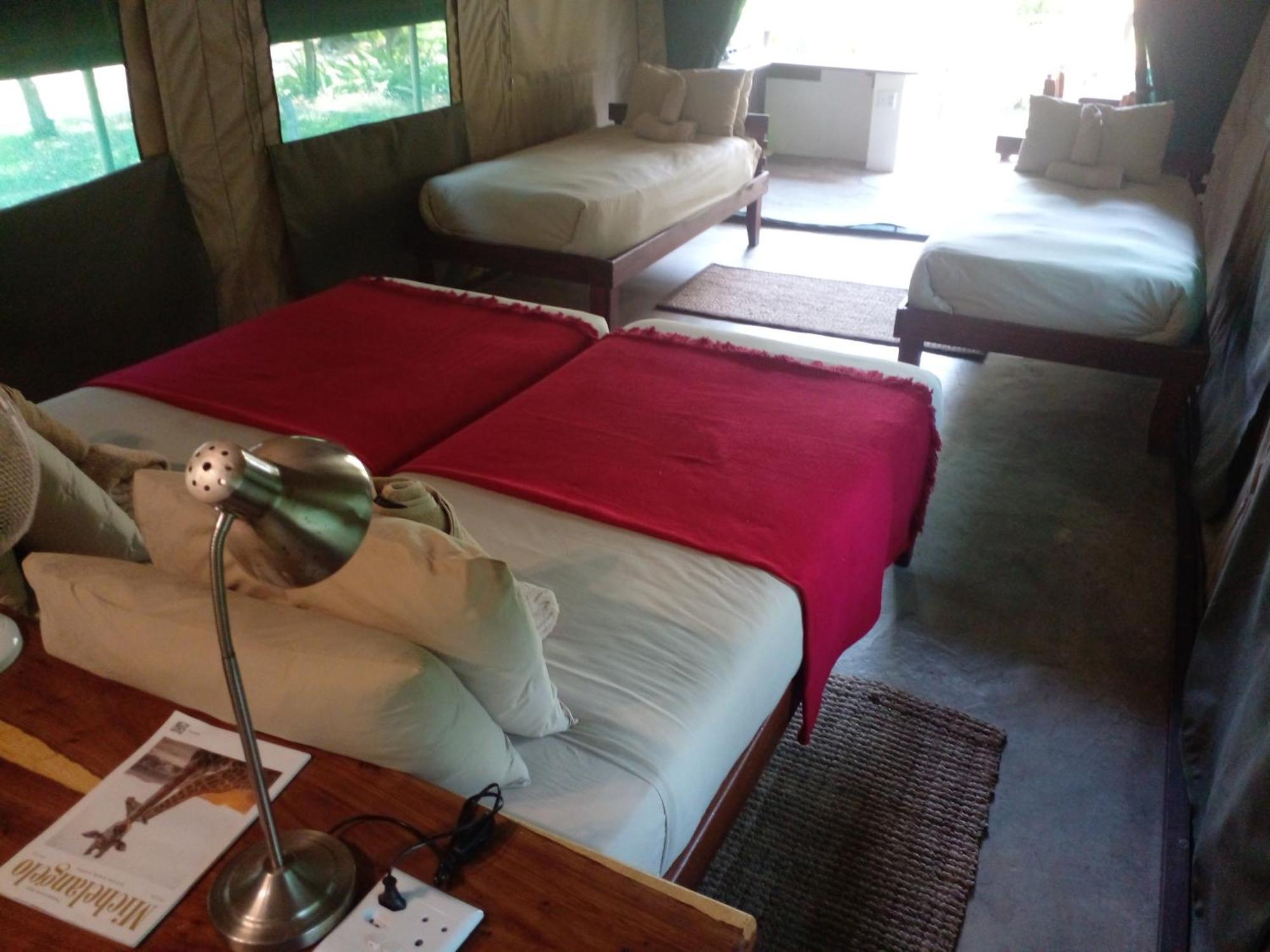Hotel Zambezi Mubala Camp Katima Mulilo Habitación foto